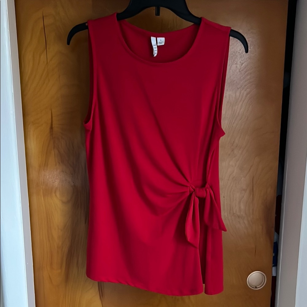 Elle Red Sleeveless Tie Front Tank Top